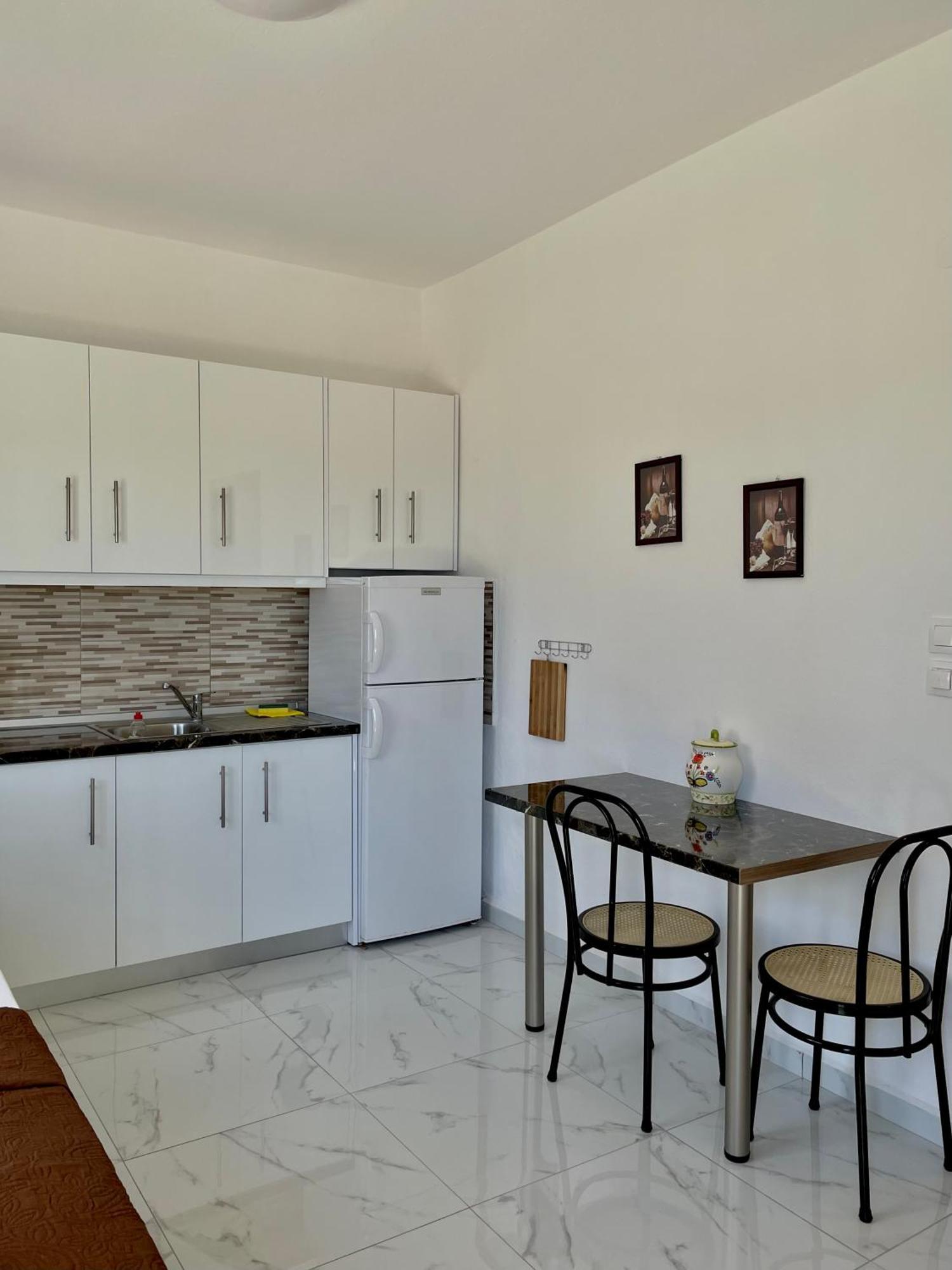 Anna Dani Apartment *